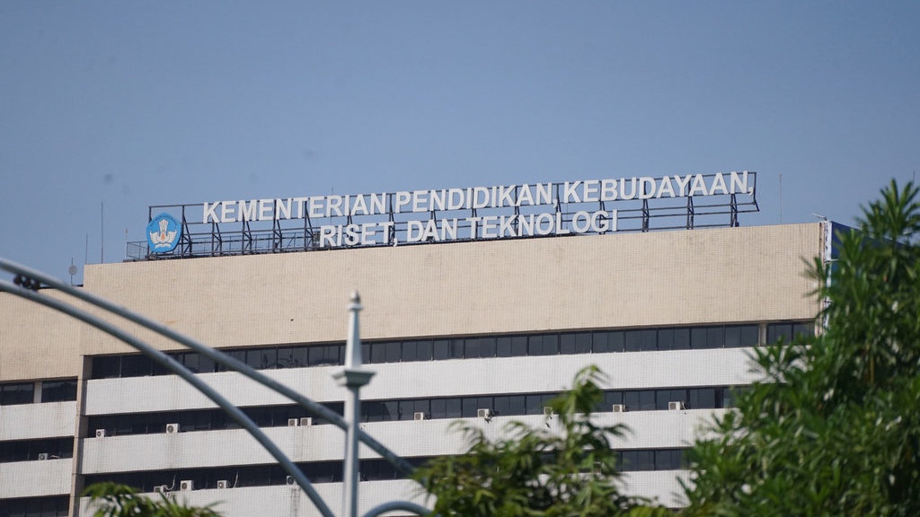 Kemendikti Serahkan Masalah Dosen Tak Digaji ke Internal Kampus Kemendikti Serahkan Masalah Dosen Tak Digaji ke Internal Kampus