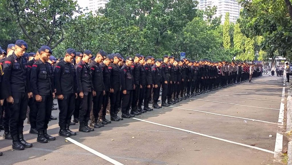 Ribuan Polisi Kawal Kampanye Cagub-cawagub DKI Jakarta Hari Ini Ribuan Polisi Kawal Kampanye Cagub-cawagub DKI Jakarta Hari Ini