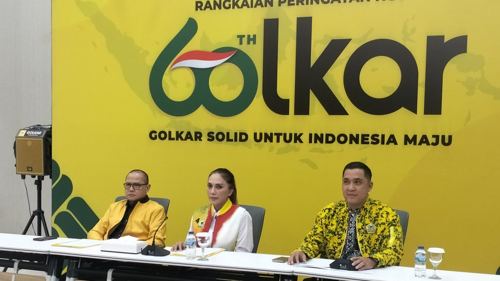 Golkar Gelar Tasyakuran HUT ke-60 Tanpa Undang Jokowi & Prabowo Golkar Gelar Tasyakuran HUT ke-60 Tanpa Undang Jokowi & Prabowo