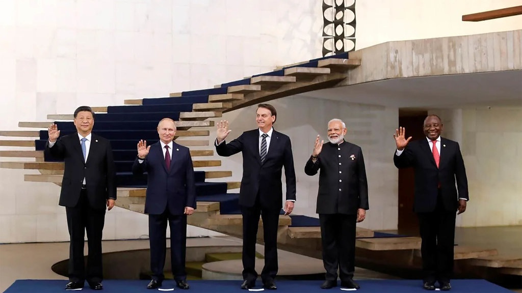 Mata Uang BRICS, Konversi Dolar-Rupiah, & Negara Anggota KTT Mata Uang BRICS, Konversi Dolar-Rupiah, & Negara Anggota KTT