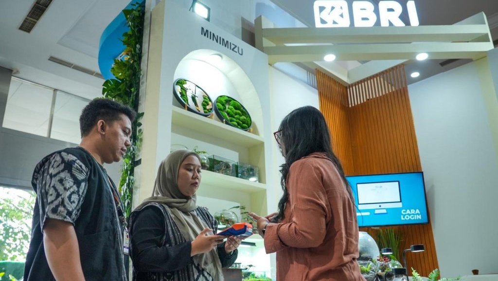 Kredit UMKM BRI Capai Rp1.105,7 T Hingga Akhir Triwulan III 2024 Kredit UMKM BRI Capai Rp1.105,7 T Hingga Akhir Triwulan III 2024