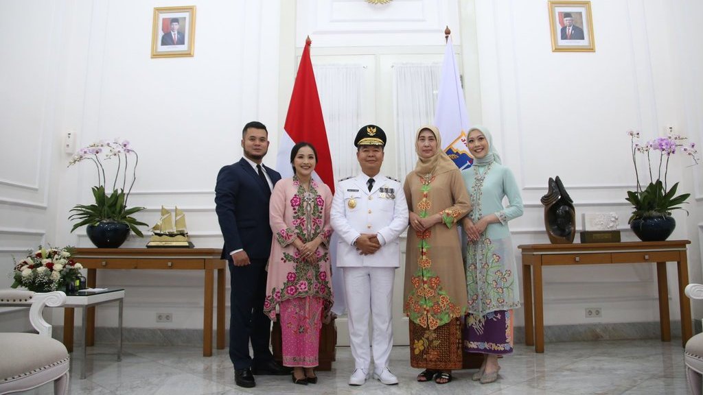Teguh Setyabudi, Birokrat Sejati Jebolan UGM Kini Pimpin Jakarta Teguh Setyabudi, Birokrat Sejati Jebolan UGM Kini Pimpin Jakarta