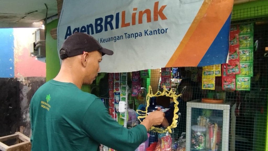 AgenBRILink Jadi Pahlawan Inklusi Keuangan di Perkebunan Sawit AgenBRILink Jadi Pahlawan Inklusi Keuangan di Perkebunan Sawit