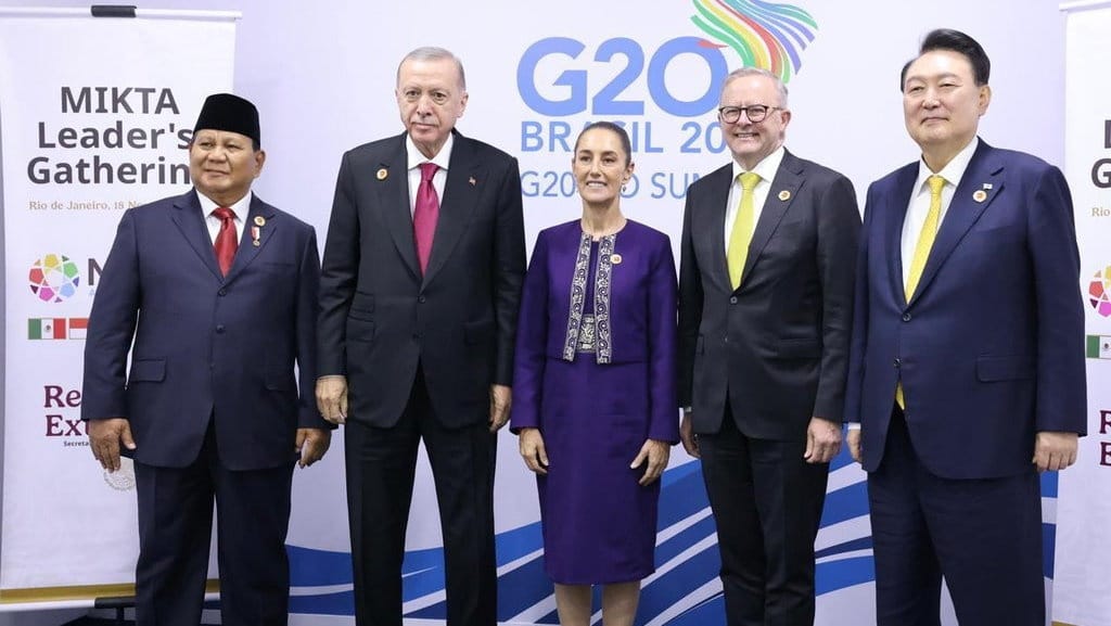 AS-Cina Dukung MBG Prabowo: Jalan Menuju Kemakmuran atau Utang? AS-Cina Dukung MBG Prabowo: Jalan Menuju Kemakmuran atau Utang?