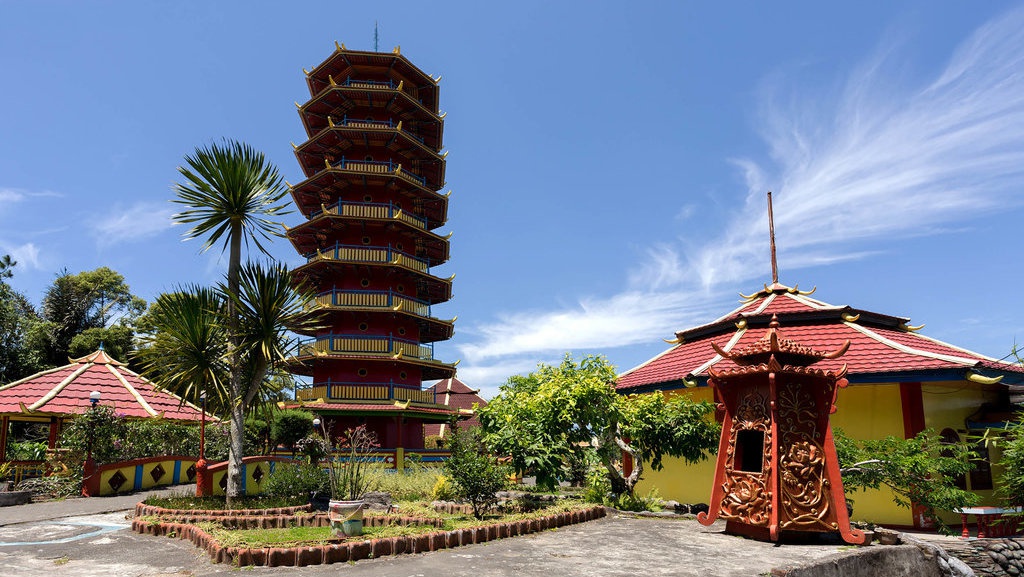 7 Tempat Wisata di Tomohon yang Populer untuk Liburan 7 Tempat Wisata di Tomohon yang Populer untuk Liburan