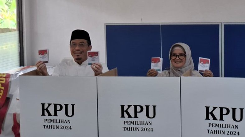 Ahmad Syaikhu-Ilham Habibie Menang di TPS Suswono Mencoblos Ahmad Syaikhu-Ilham Habibie Menang di TPS Suswono Mencoblos