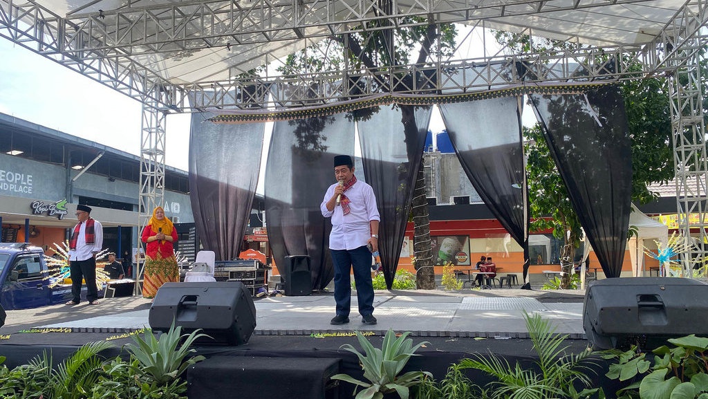 Ketua DPRD DKI Khoirudin Hadiri Hajatan Betawi Kampung Si Pitung Ketua DPRD DKI Khoirudin Hadiri Hajatan Betawi Kampung Si Pitung