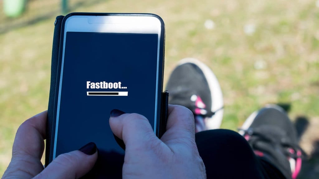Apa Itu Fastboot pada HP? Temukan Penyebab dan Cara Mengatasinya Apa Itu Fastboot pada HP? Temukan Penyebab dan Cara Mengatasinya