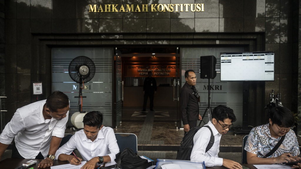 16 dari 312 Permohonan PHP-Kada 2024, Diajukan oleh Masyarakat 16 dari 312 Permohonan PHP-Kada 2024, Diajukan oleh Masyarakat