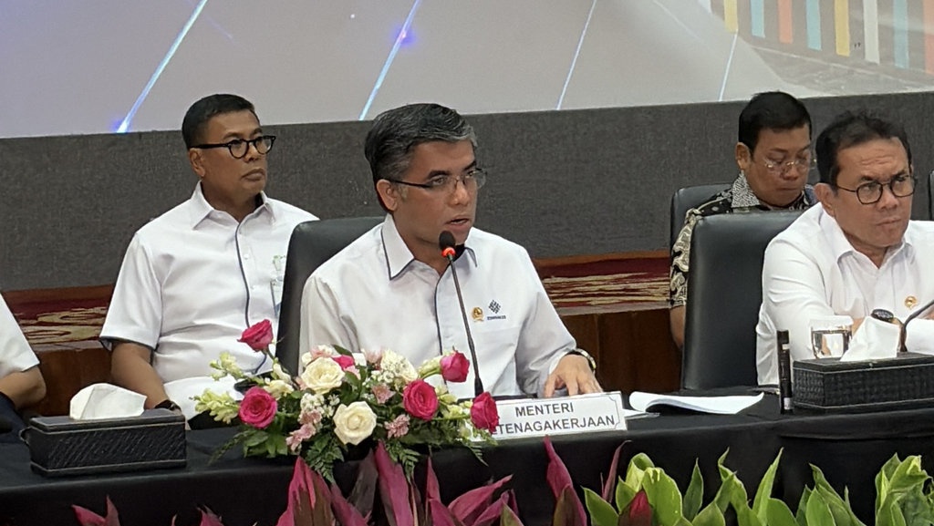 Menaker: Pekerja Kena PHK akan Dapat Bantuan Tunai 60% dari Upah Menaker: Pekerja Kena PHK akan Dapat Bantuan Tunai 60% dari Upah