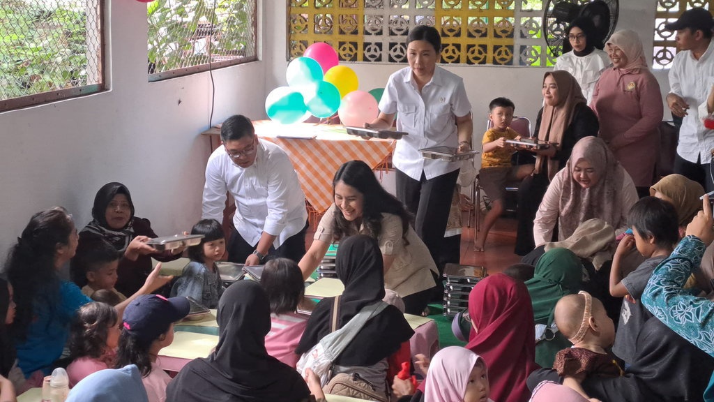 Pemerintah Akui Skema Pembayaran Vendor MBG Tak Serentak Pemerintah Akui Skema Pembayaran Vendor MBG Tak Serentak