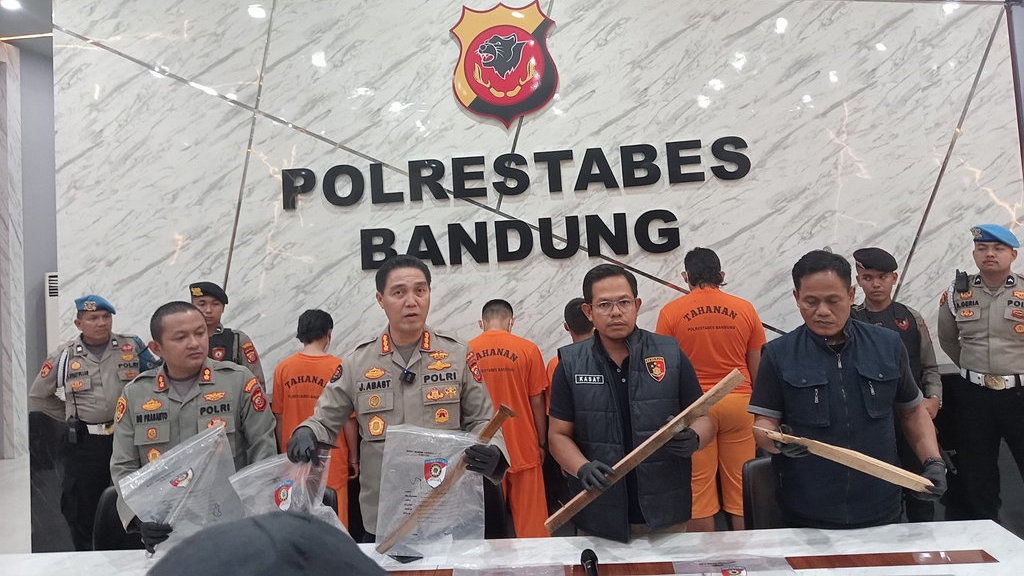 5 Orang Jadi Tersangka Bentrok Ormas GRIB dan Pemuda Pancasila 5 Orang Jadi Tersangka Bentrok Ormas GRIB dan Pemuda Pancasila