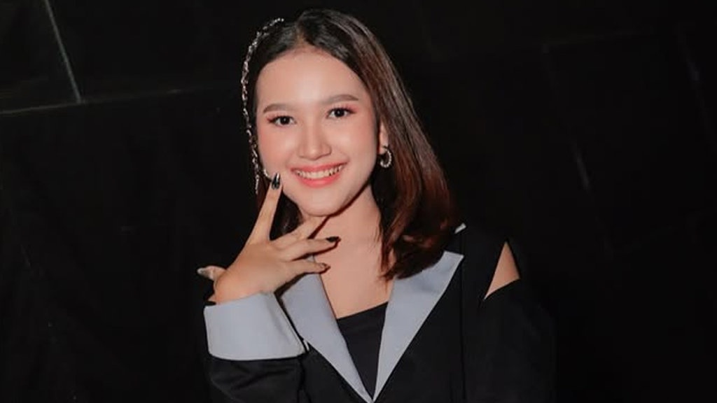 Biodata Rara Sudirman Indonesian Idol 2025 dan Fakta Menariknya Biodata Rara Sudirman Indonesian Idol 2025 dan Fakta Menariknya
