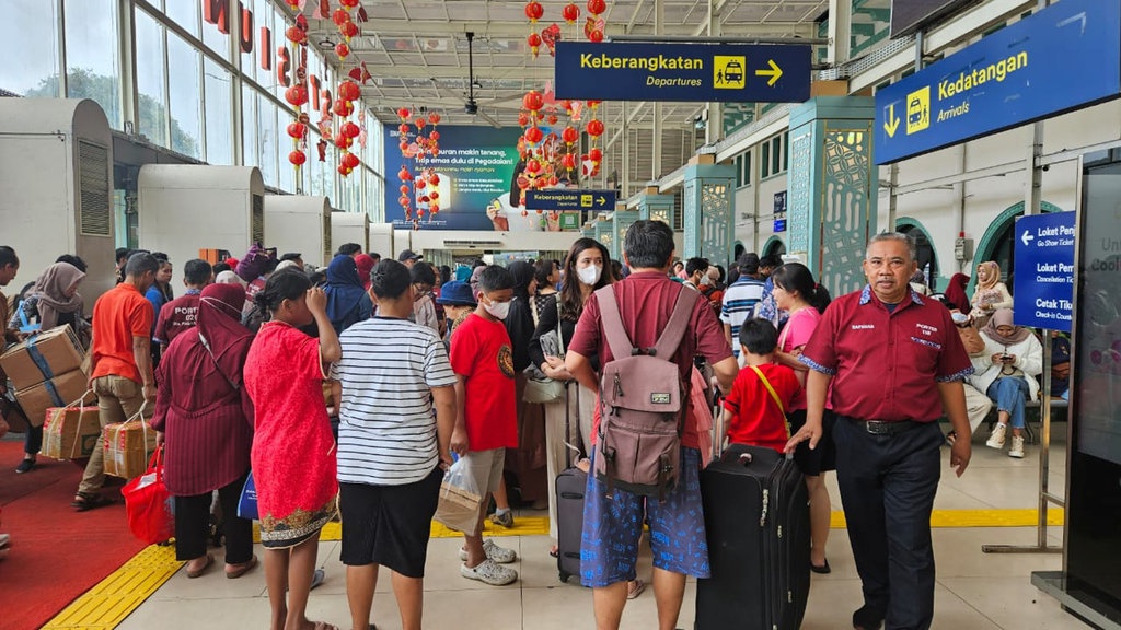 Link dan Cara Beli Tiket Kereta Arus Balik Lebaran 2025 Link dan Cara Beli Tiket Kereta Arus Balik Lebaran 2025