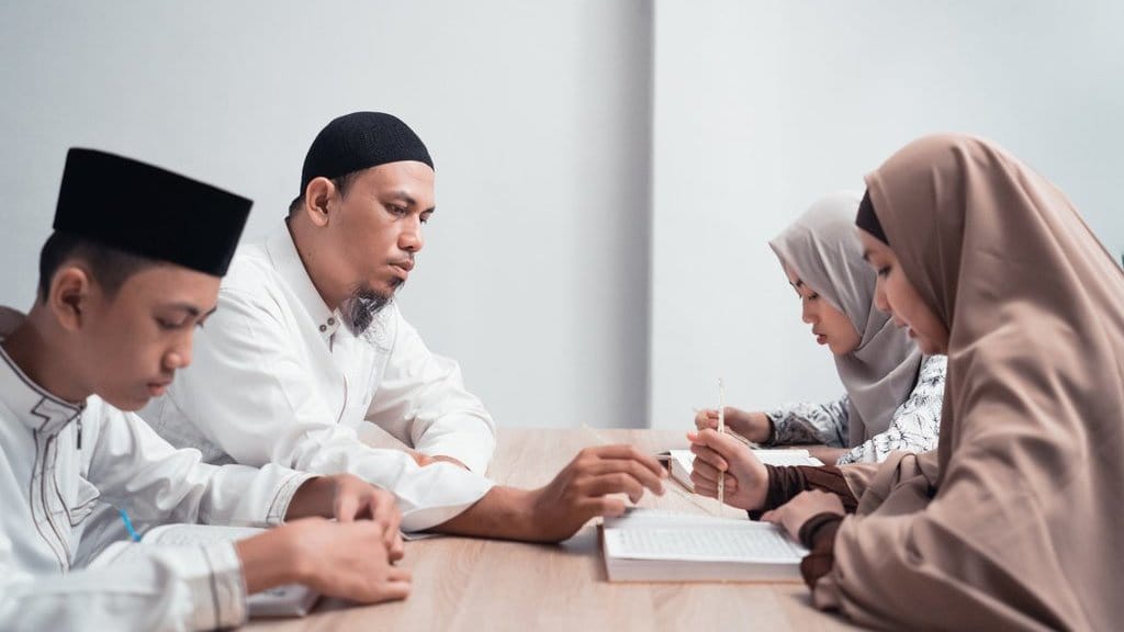 Kumpulan Ayat yang Mengajarkan Tauhid di Al Qur'an & Hadist Kumpulan Ayat yang Mengajarkan Tauhid di Al Qur'an & Hadist