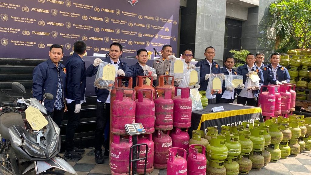 Polisi Usut Kasus Pengoplosan Gas LPG di Bekasi & Jakarta Polisi Usut Kasus Pengoplosan Gas LPG di Bekasi & Jakarta