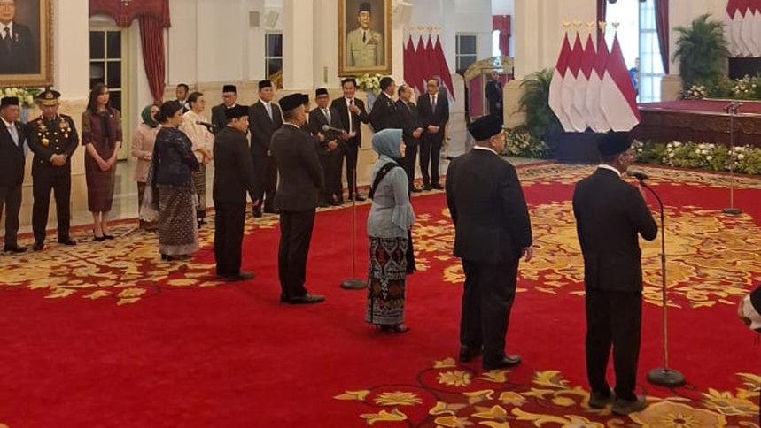 Reshuffle Kabinet Prabowo: Daftar Menteri-Pejabat yang Dilantik Reshuffle Kabinet Prabowo: Daftar Menteri-Pejabat yang Dilantik