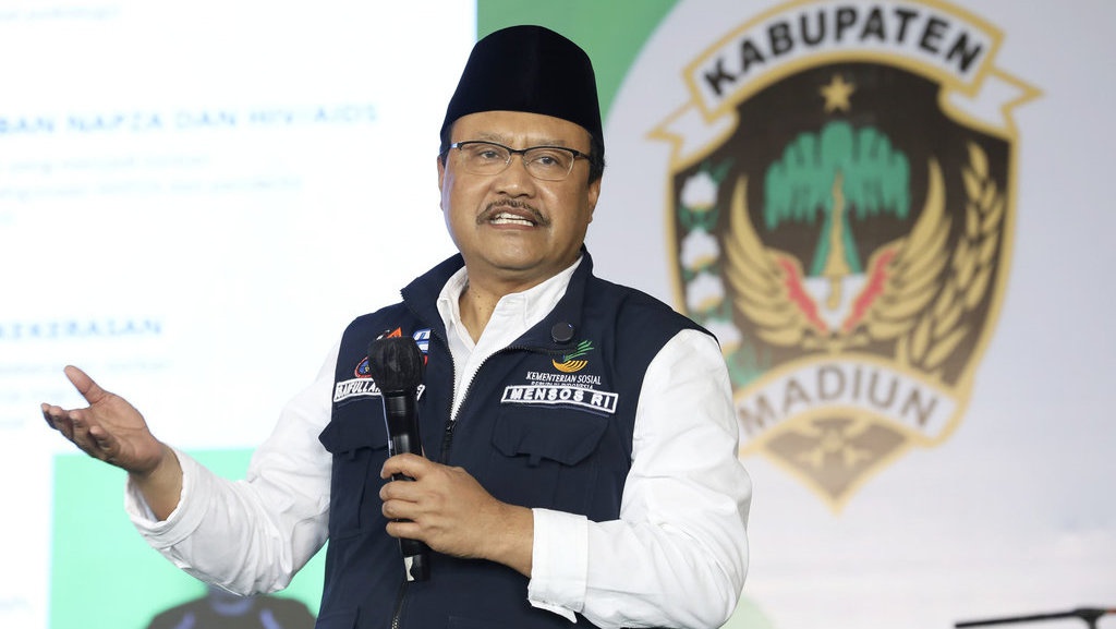 Mensos Pastikan Bansos dan Honor Pendamping Sosial Tak Dipangkas Mensos Pastikan Bansos dan Honor Pendamping Sosial Tak Dipangkas