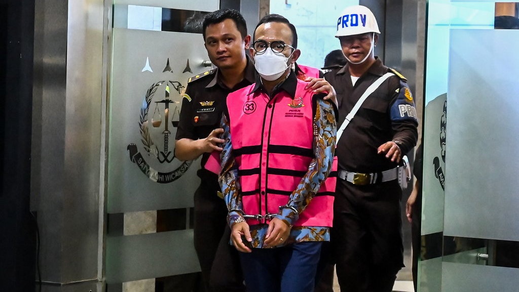 Liga Korupsi Indonesia: Saat Elite Berlomba Merampok Uang Rakyat Liga Korupsi Indonesia: Saat Elite Berlomba Merampok Uang Rakyat