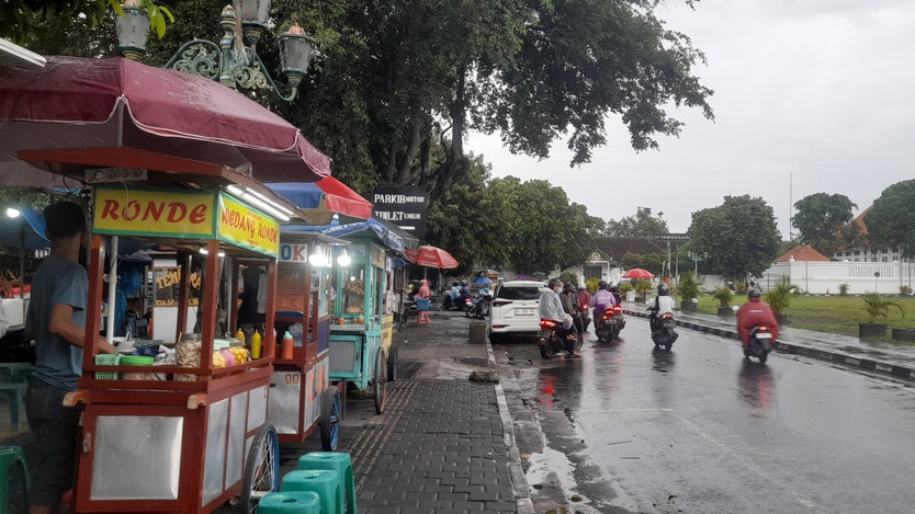 Respons Pedagang soal Sistem Satu Arah di Plengkung Gading Respons Pedagang soal Sistem Satu Arah di Plengkung Gading