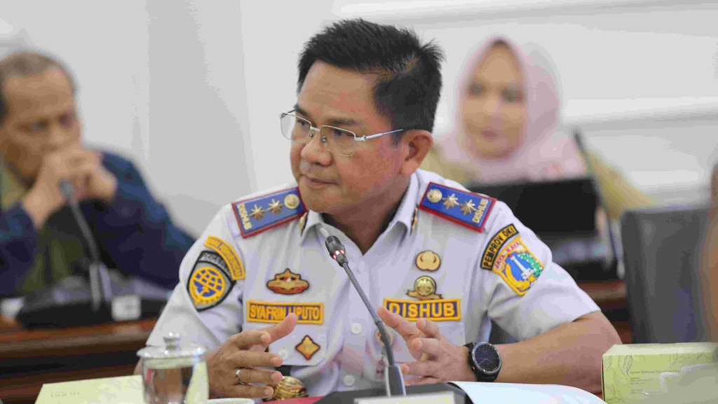 Dishub DKI: Lay Bay di Stasiun untuk Kenyamanan & Kurangi Macet Dishub DKI: Lay Bay di Stasiun untuk Kenyamanan & Kurangi Macet