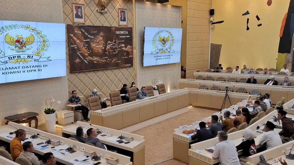 Kala Daerah Gugat Pusat: DBH Tak Adil hingga Anggaran Tersunat Kala Daerah Gugat Pusat: DBH Tak Adil hingga Anggaran Tersunat