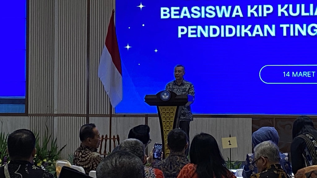 Kemdiktisaintek: Lebih dari 1 Juta Mahasiswa Terima KIP Kuliah Kemdiktisaintek: Lebih dari 1 Juta Mahasiswa Terima KIP Kuliah