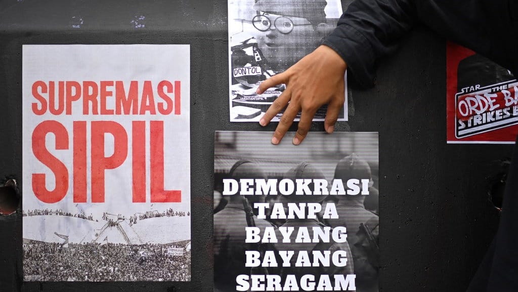 Apa Itu Supremasi Sipil: Pengertian & Pentingnya dalam Demokrasi Apa Itu Supremasi Sipil: Pengertian & Pentingnya dalam Demokrasi