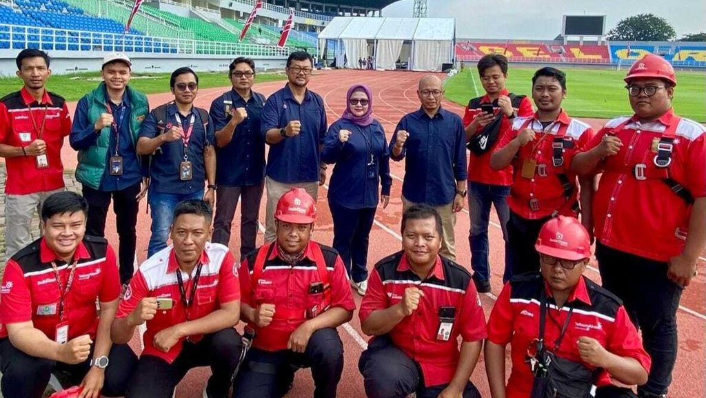 Telkom Dukung Peresmian 17 Stadion Standar FIFA oleh Presiden RI Telkom Dukung Peresmian 17 Stadion Standar FIFA oleh Presiden RI