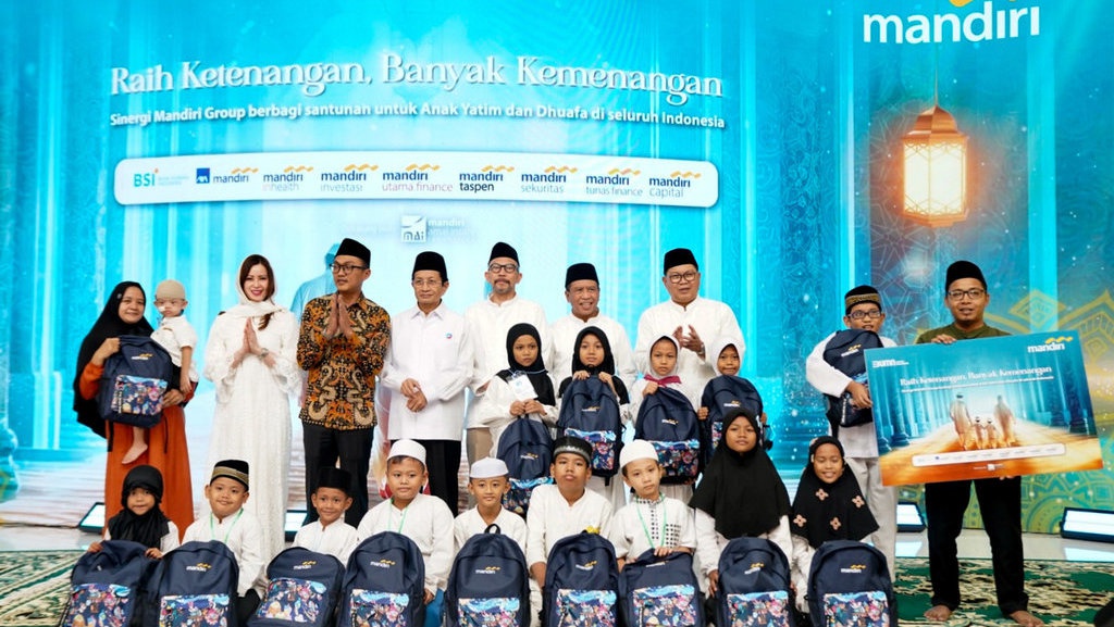 Bank Mandiri Group Santuni 57.600 Anak Yatim & Lansia Bank Mandiri Group Santuni 57.600 Anak Yatim & Lansia