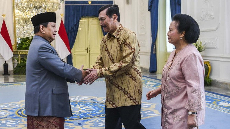 Prabowo Tunjuk Luhut Pimpin Komite Reformasi Digital Pemerintah Prabowo Tunjuk Luhut Pimpin Komite Reformasi Digital Pemerintah