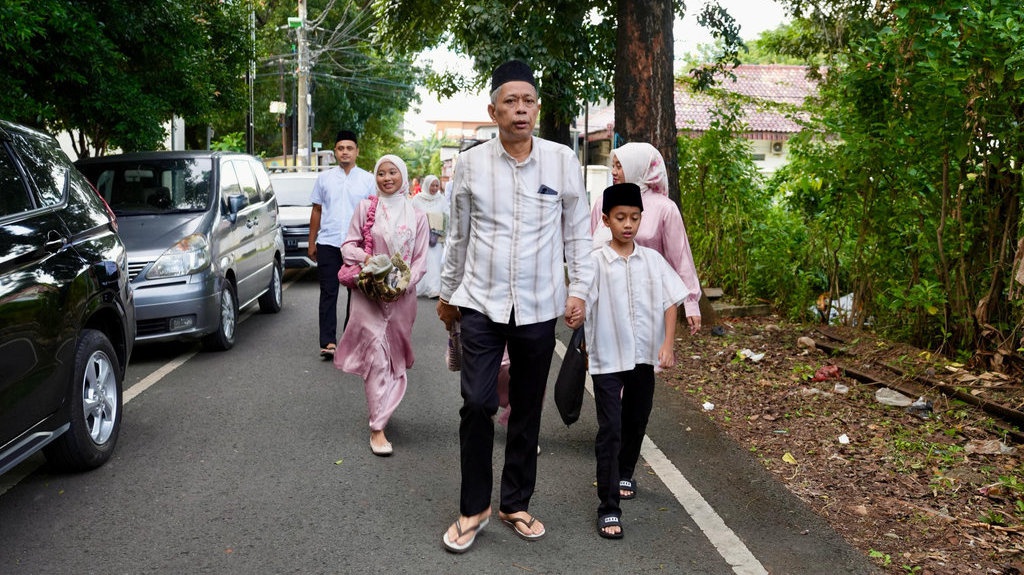 Wamensos Salat Idulfitri di Masjid Al-Hikmah Duren Sawit Wamensos Salat Idulfitri di Masjid Al-Hikmah Duren Sawit