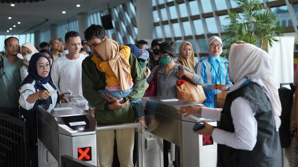 ASDP Pastikan Layanan Arus Balik di Bakauheni Aman & Terkendali ASDP Pastikan Layanan Arus Balik di Bakauheni Aman & Terkendali