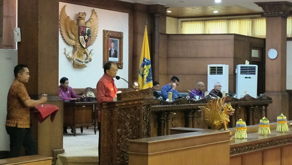 DPRD Provinsi Bali Sahkan Revisi Perda Pungutan Wisatawan Asing DPRD Provinsi Bali Sahkan Revisi Perda Pungutan Wisatawan Asing