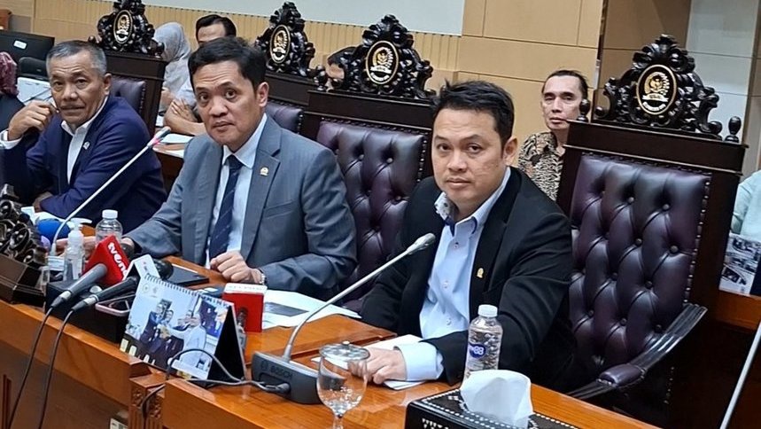 DPR Tunda Pembahasan RUU KUHAP, Janji Mau Dengar Aspirasi Publik DPR Tunda Pembahasan RUU KUHAP, Janji Mau Dengar Aspirasi Publik