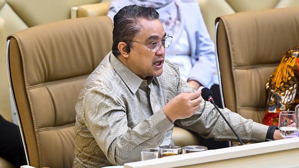 Pimpinan Komisi II DPR Dukung HUT ke-80 RI Digelar di Jakarta Pimpinan Komisi II DPR Dukung HUT ke-80 RI Digelar di Jakarta
