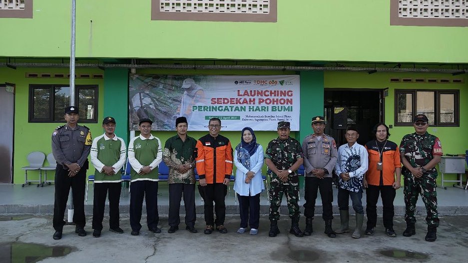 Peringati Hari Bumi, DMC Dompet Dhuafa Luncurkan Sedekah Pohon Peringati Hari Bumi, DMC Dompet Dhuafa Luncurkan Sedekah Pohon