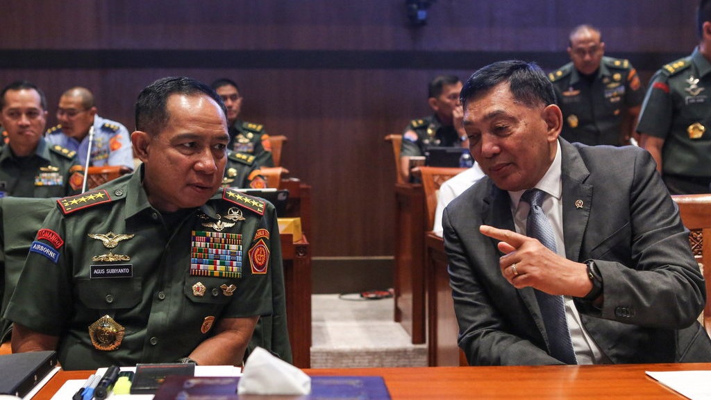 Menhan Nilai Indonesia Belum Butuh Bentuk Angkatan Siber di TNI Menhan Nilai Indonesia Belum Butuh Bentuk Angkatan Siber di TNI