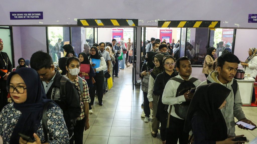 AI Mungkin Tak Rebut Pekerjaanmu, tapi Pasti Mengubahnya di 2026 AI Mungkin Tak Rebut Pekerjaanmu, tapi Pasti Mengubahnya di 2026