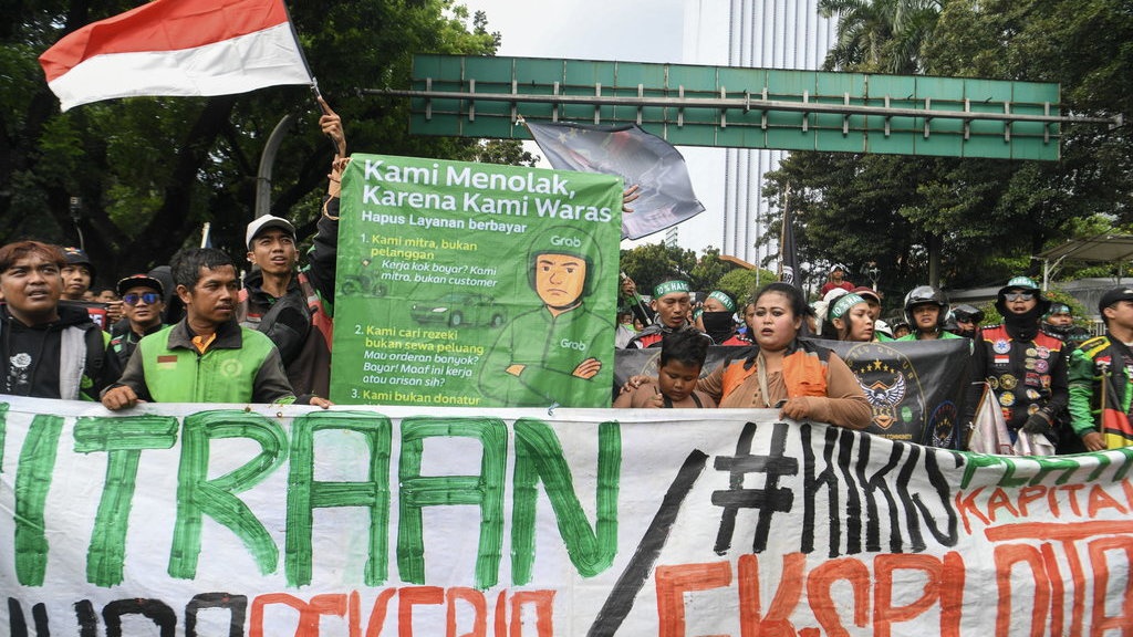 Tanggapan Grab & Gojek soal Demo dan Tuntutan Para Mitra Tanggapan Grab & Gojek soal Demo dan Tuntutan Para Mitra