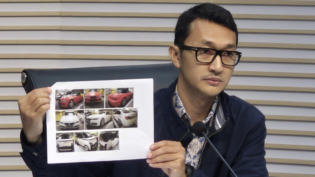 Uang Beli Jet Pribadi di Kasus Enembe Dibawa Pakai 19 Koper Uang Beli Jet Pribadi di Kasus Enembe Dibawa Pakai 19 Koper