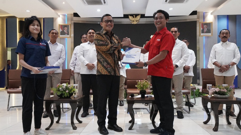 KemenP2MI Rilis Buku Catatan dan Refleksi 200 Hari Kinerja KP2MI KemenP2MI Rilis Buku Catatan dan Refleksi 200 Hari Kinerja KP2MI