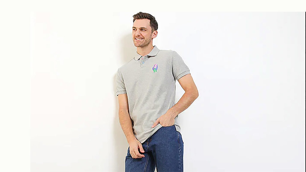 10 Ide OOTD Clean Outfit Cowok yang Simpel & Menarik 10 Ide OOTD Clean Outfit Cowok yang Simpel & Menarik