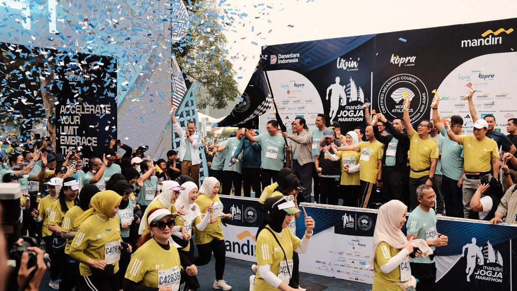 Rekor! Mandiri Jogja Marathon 2025 Diikuti 9.200 Pelari Rekor! Mandiri Jogja Marathon 2025 Diikuti 9.200 Pelari