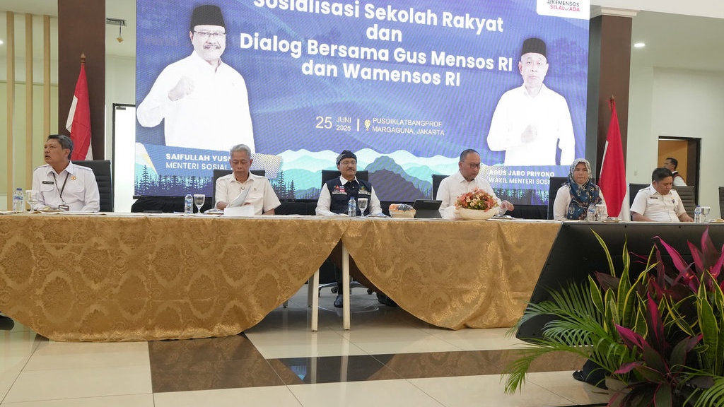 Gus Ipul Pastikan Orang Tua Siswa SR Bisa Menjenguk Kapan Saja Gus Ipul Pastikan Orang Tua Siswa SR Bisa Menjenguk Kapan Saja