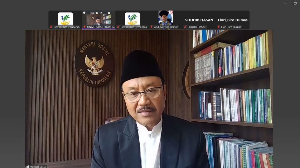 Gus Ipul Ajak Universitas Islam An-Nur Lampung Atasi Kemiskinan Gus Ipul Ajak Universitas Islam An-Nur Lampung Atasi Kemiskinan