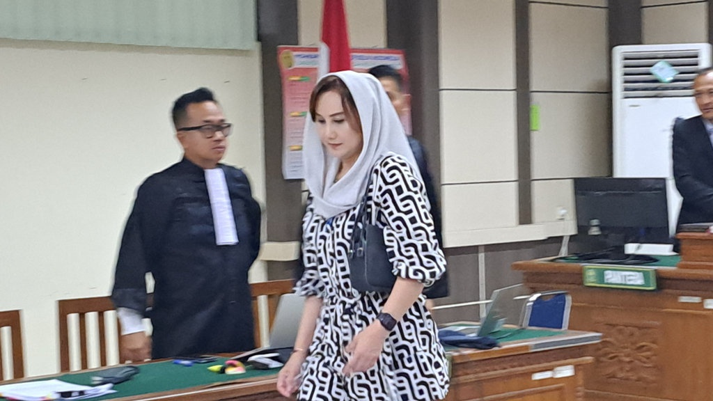 Suami Mbak Ita Ancam Sikat-Habisi Kepala Bapenda saat Minta Uang Suami Mbak Ita Ancam Sikat-Habisi Kepala Bapenda saat Minta Uang