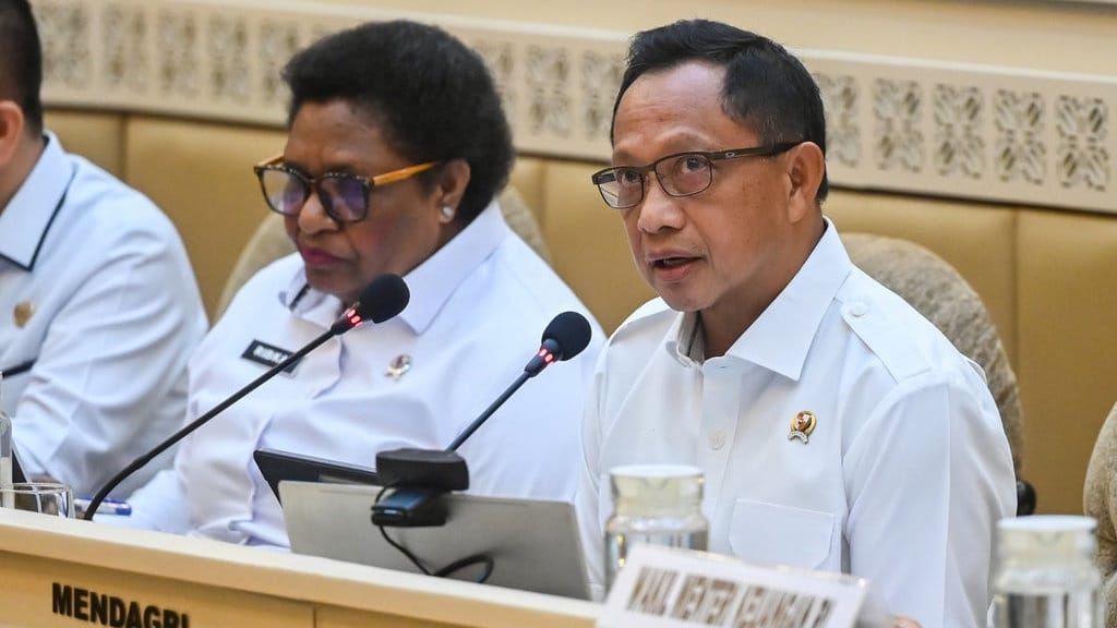Ekonomi Papua Tengah -25,5%, Mendagri: Uangnya Disimpan di Bank Ekonomi Papua Tengah -25,5%, Mendagri: Uangnya Disimpan di Bank