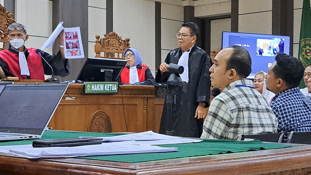 Sidang Korupsi Mbak Ita Bahas Konser Denny Caknan Sidang Korupsi Mbak Ita Bahas Konser Denny Caknan