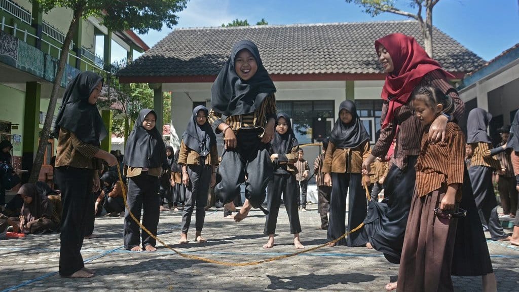 Link Unduh Juknis MPLS 2026 dan Poin-Poin Penting Link Unduh Juknis MPLS 2026 dan Poin-Poin Penting